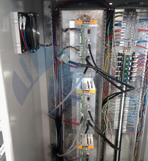 汽車四門兩蓋檢測(cè).jpg 汽車四門兩蓋檢測(cè).jpg